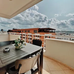 Appartamento Cozy Rooftop - Your Home, Away From Home!, Tirana